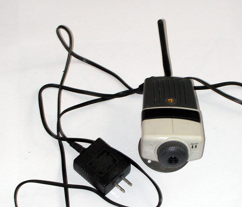 WiFi and Wired LAN TCP/IP Color Camera -USED