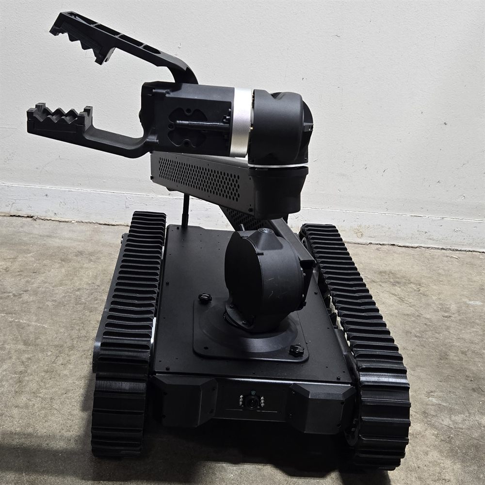 Front view of Bulldog gripper camera area