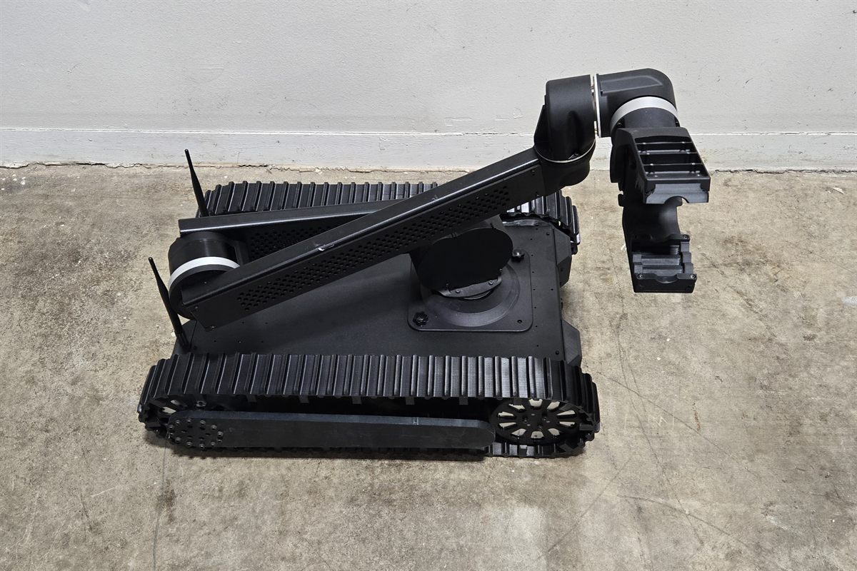 Top view of Bulldog arm and gripper