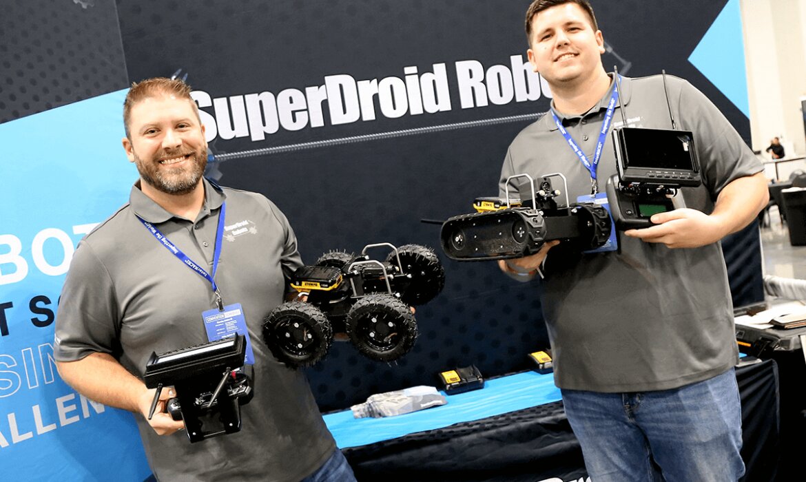 superdroid-robots-internachi-2022-convention1